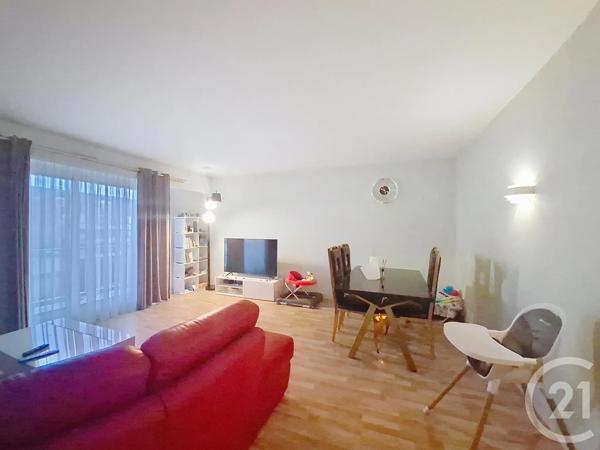 Appartement F5 à vendre  5 pièces - 106,50 m 2   MELUN  - 77