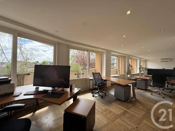 Appartement F5 à vendre  5 pièces - 106,50 m 2   MELUN  - 77