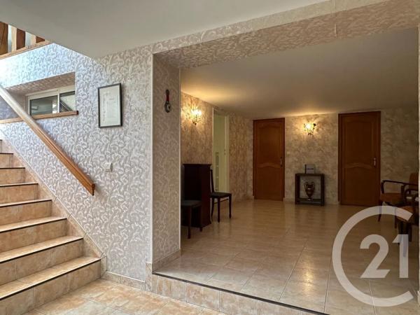 Maison à vendre  9 pièces - 246,38 m 2   MOUROUX  - 77