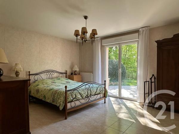 Maison à vendre  9 pièces - 246,38 m 2   MOUROUX  - 77
