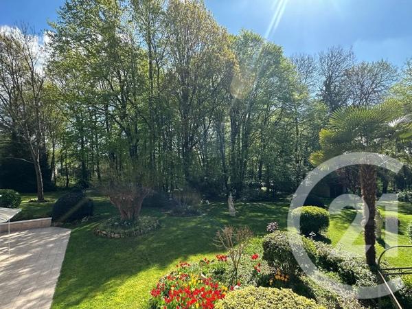 Maison à vendre  9 pièces - 246,38 m 2   MOUROUX  - 77