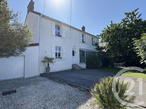 Maison à vendre  9 pièces - 246,38 m 2   MOUROUX  - 77