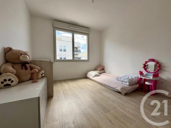 Appartement F3 à vendre  3 pièces - 57,33 m 2   MEAUX  - 77
