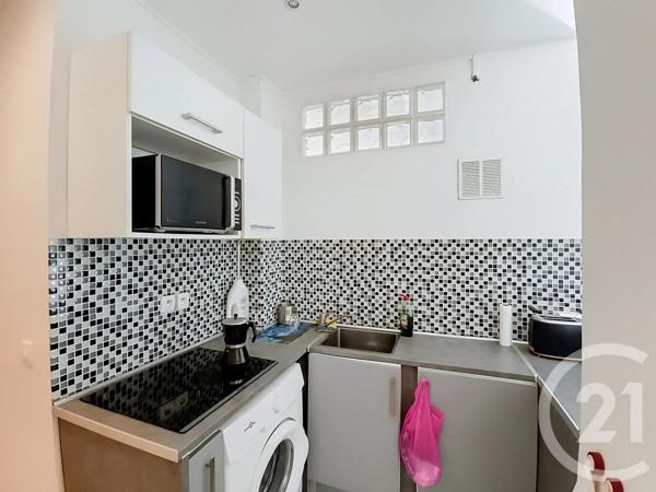 Appartement F2 à vendre  2 pièces - 37,03 m 2   ST DENIS  - 93