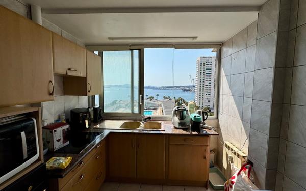 Appartement à vendre    4 pièces • 76 m2 Toulon