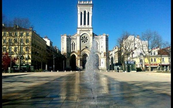 Appartement à louer    2 pièces •  Saint-Étienne
