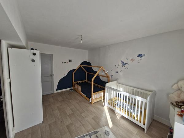 MAISON 6 PIECES - 3 CHAMBRES - TERRASSE