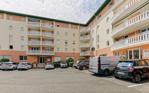 Stationnement à louer    13,48 m2 Anglet