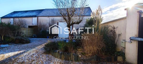 Rénovée, charme de l’ancien, grange indépendante, beaux volumes.