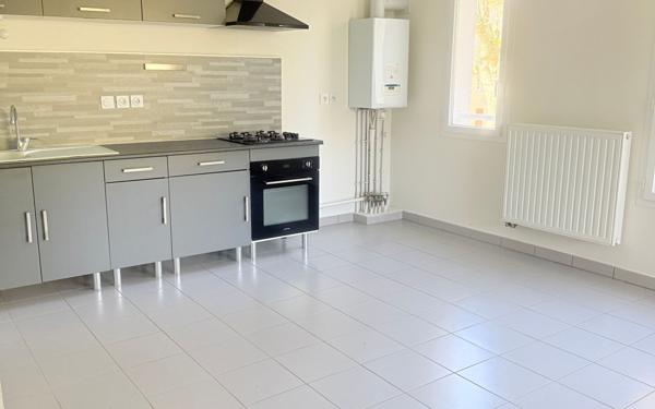 Appartement à vendre    2 pièces • 55,65 m2 Marseille 12