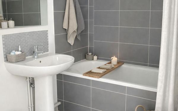 Appartement à vendre    2 pièces • 55,65 m2 Marseille 12