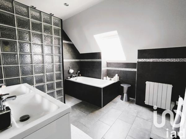 Maison à vendre 8 pièces 163 m² Maule