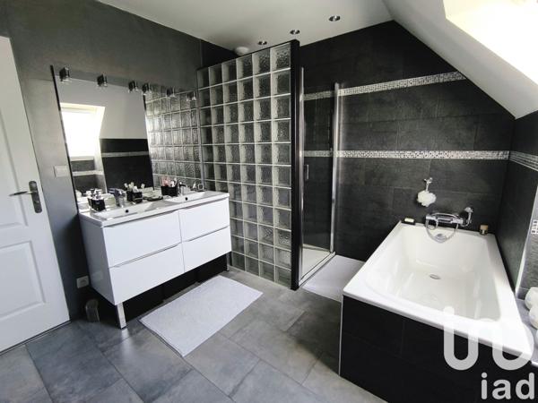 Maison à vendre 8 pièces 163 m² Maule