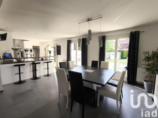 Maison à vendre 8 pièces 163 m² Maule