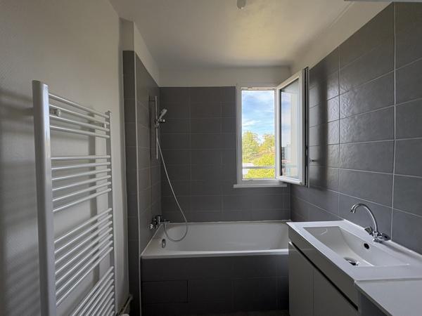 Spacieux appartement T4 en dernier étage