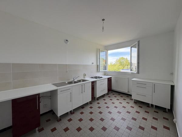 Spacieux appartement T4 en dernier étage