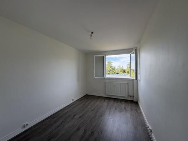 Spacieux appartement T4 en dernier étage