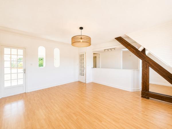 Exclusivité Agence – Proche Centre & Gare – Appartement T3 de 64m2 avec Garage & Cave