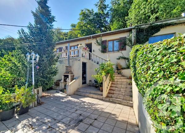 Maison à vendre  6 pièces - 103 m 2   LE PETIT QUEVILLY  - 76