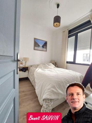 Vendu LIBRE ou LOUE / 50m de la plage?