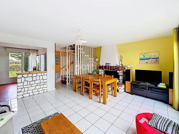 Vente
                Maison96,2 m² - 5 Pièces -
                    LERY (27690)