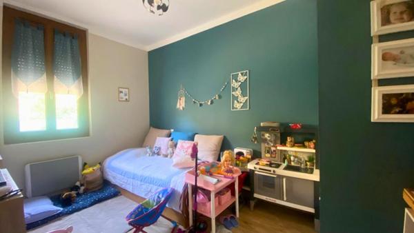 PROPRIÉTÉ AGRICOLE POLYVALENTE AVEC HABITATIONS, CHEPTEL , 3,8 HECTARES