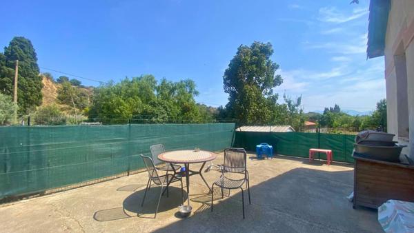 PROPRIÉTÉ AGRICOLE POLYVALENTE AVEC HABITATIONS, CHEPTEL , 3,8 HECTARES