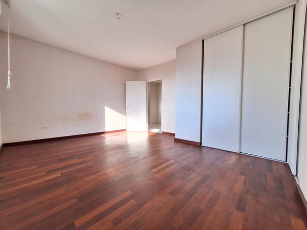 Appartement 4 pièce(s) 3 chambre(s) 110.81 m²
