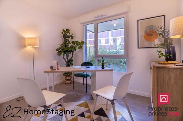 BAISSE DE PRIX. T4 - 84,80 m² Idéalement situé: 243 000  avec terrasse , double garage. Très Grand confort MONTEUX (84170)