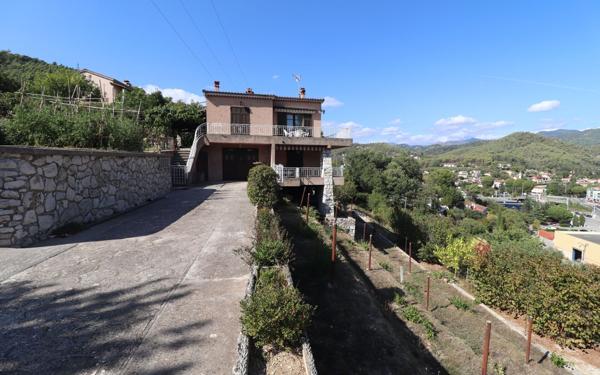 Maison à vendre    6 pièces • 173,12 m2 Cantaron