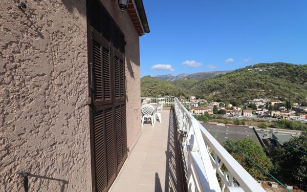 Maison à vendre    6 pièces • 173,12 m2 Cantaron