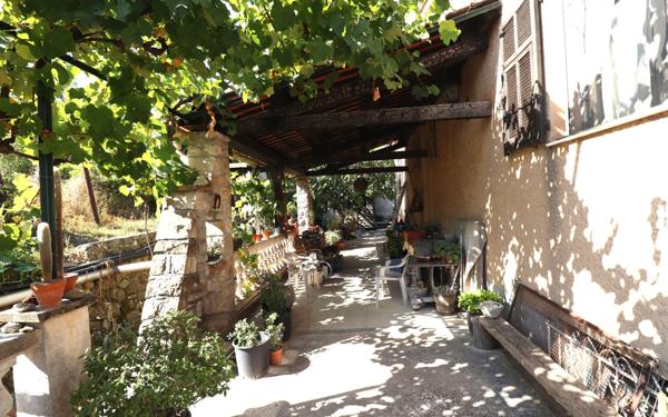 Maison à vendre    6 pièces • 173,12 m2 Cantaron