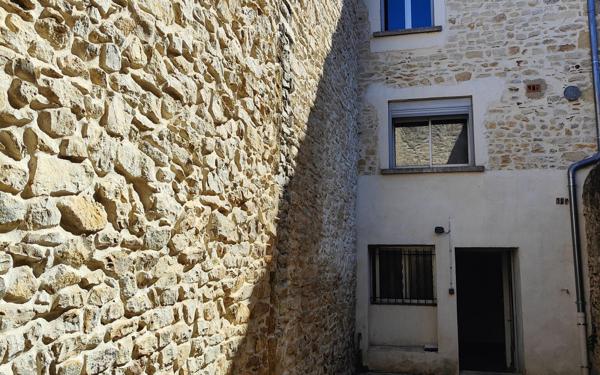 Immeuble à vendre    5 pièces • 135 m2 Milhaud