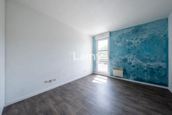 Appartement 3 pièces avec balcon et parking
