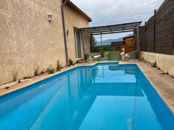 Dpt Pyrénées Orientales (66), à vendre PRADES maison 5 pièces 98 m² sur terrain 454 m² terrasse piscine