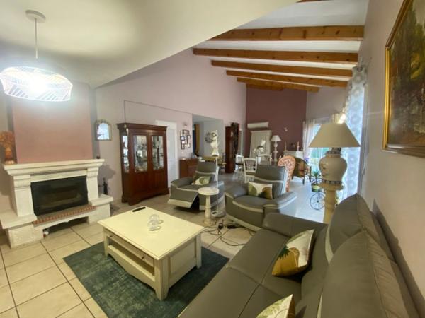 Dpt Pyrénées Orientales (66), à vendre PRADES maison 5 pièces 98 m² sur terrain 454 m² terrasse piscine