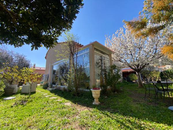 Dpt Pyrénées Orientales (66), à vendre PRADES maison 5 pièces 98 m² sur terrain 454 m² terrasse piscine
