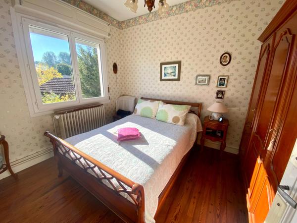 Maison T4 avec studio indépendant et sous-sol à LUXEY (40)