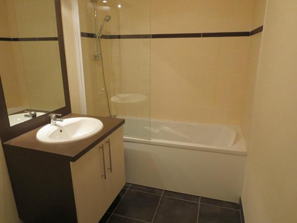 INVESTISSEMENT LOCATIF  SAINT POL DE LEON  Résidence Nemea Les Roches  *** - 6.85 % de rentabilité