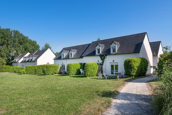 INVESTISSEMENT LOCATIF  SAINT POL DE LEON  Résidence Nemea Les Roches  *** - 6.85 % de rentabilité