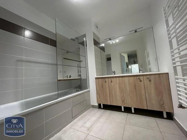 Appartement à louer 4 pièces 80.87m²