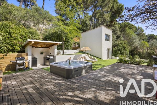 Maison à vendre 6 pièces 128 m² Aix-en-Provence