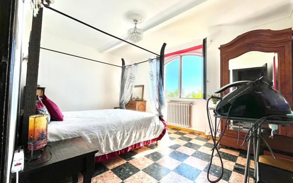 Maison à vendre    4 pièces • 135,40 m2 Grasse