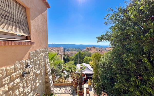 Maison à vendre    4 pièces • 135,40 m2 Grasse