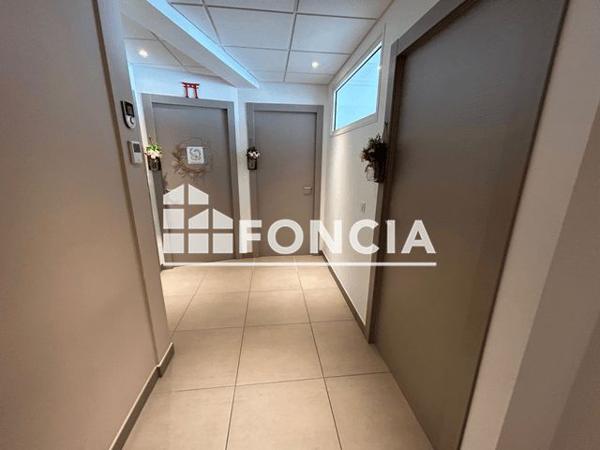 Location Local commercial 1 pièce 17.2 m² - POLE SANTE RIVE GAUCHE - 3660 ROUTE D'ALBERTVILLE Sevrier 74320