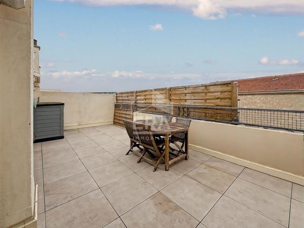 T2 43 m² refait à neuf  terrasse 25 m² 13010 Marseille