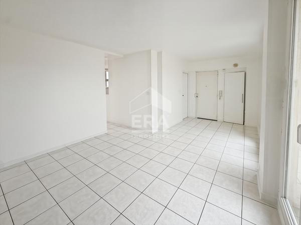 T2 43 m² refait à neuf  terrasse 25 m² 13010 Marseille