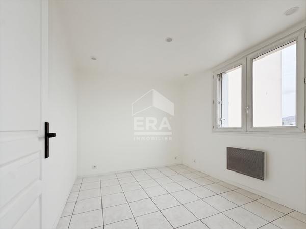 T2 43 m² refait à neuf  terrasse 25 m² 13010 Marseille