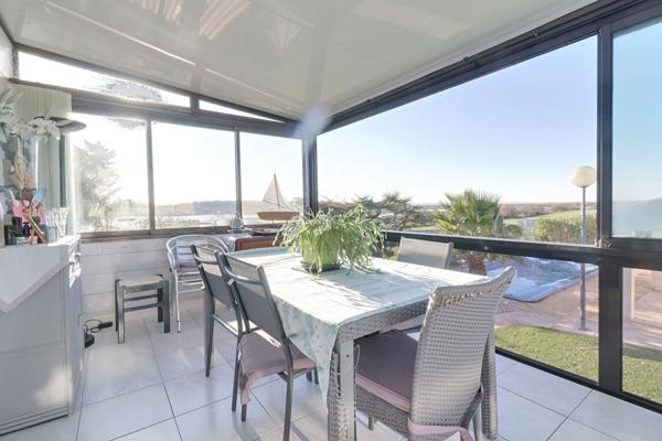 Maison d'exception à vendre à L'Houmeau avec vue sur mer