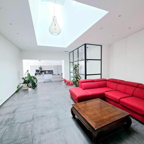 Lauris - Maison de village type loft 160m² avec grande terrasse